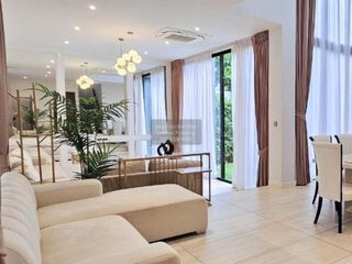 Casa en venta de 4 habitaciones en Suan Luang, Bangkok
