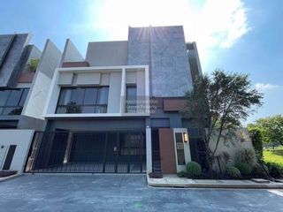 Casa en venta de 4 habitaciones en Suan Luang, Bangkok