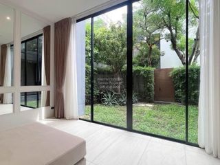 Casa en venta de 4 habitaciones en Suan Luang, Bangkok