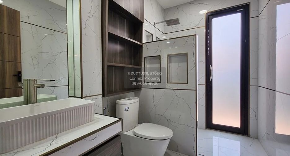 For sale 4 bedrooms house in East Pattaya, Pattaya