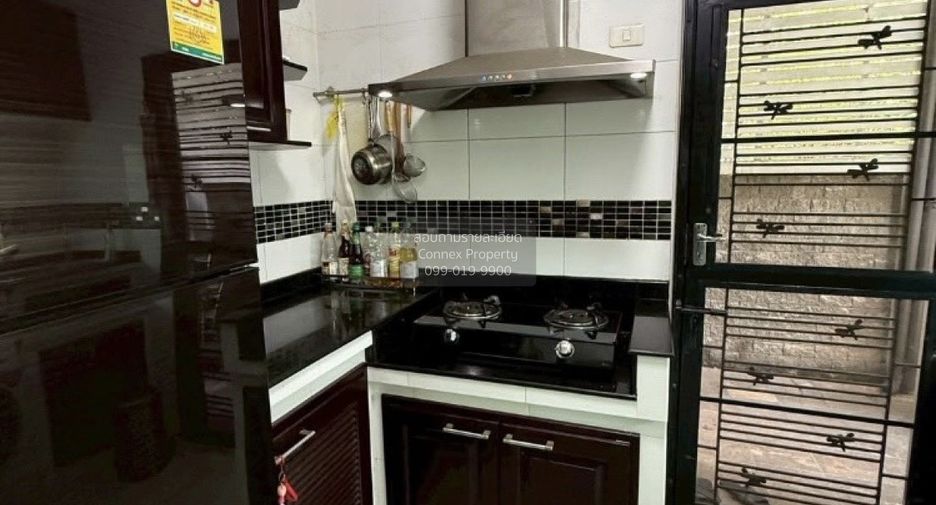 For sale 4 bedrooms house in Nong Khaem, Bangkok
