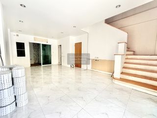 Продажа 3 спальни таунхаус в Пхаси Чароен, Бангкок