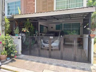 出售 3 卧室 联排别墅 在 Chom Thong, 曼谷