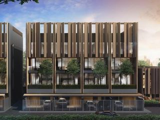 For sale 4 bedrooms townhouse in Mueang Samut Prakan, Samut Prakan