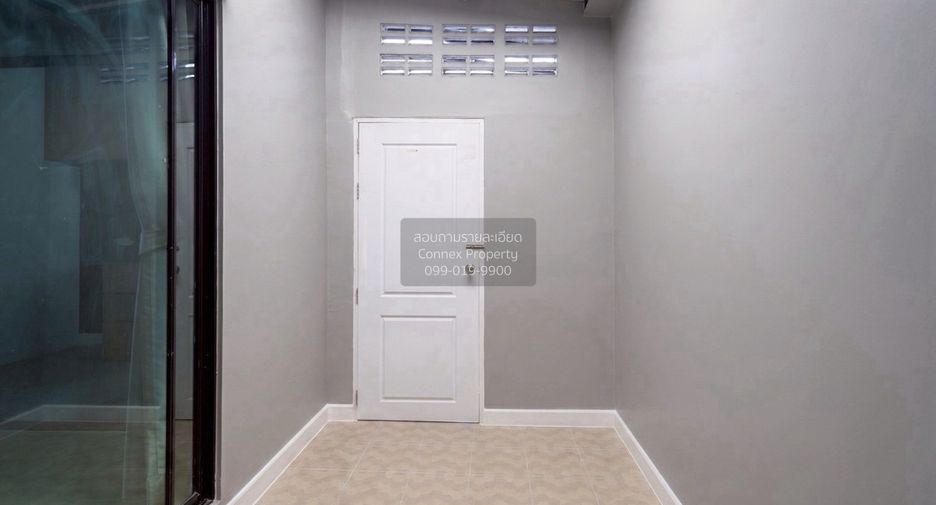 For sale 3 ベッドルーム townhouse in Lak Si, Bangkok