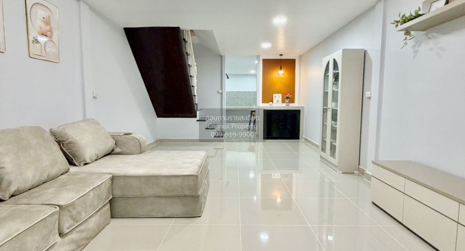 À vendre 3 chambres maison de ville à Mueang Nonthaburi, Nonthaburi