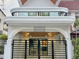 For sale 3 bedrooms townhouse in Mueang Nonthaburi, Nonthaburi