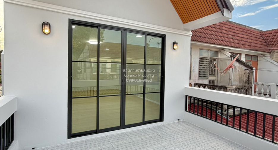 À vendre 3 chambres maison de ville à Mueang Nonthaburi, Nonthaburi