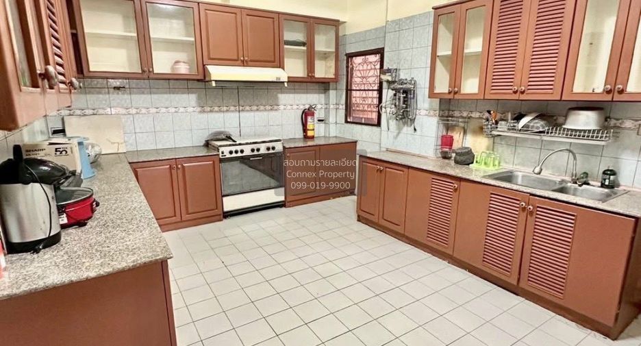 For sale 4 bedrooms house in Bang Phli, Samut Prakan