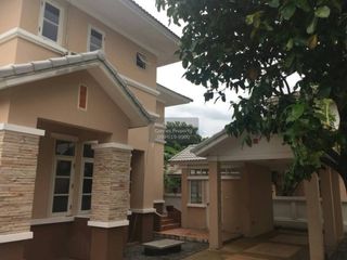 Haus zum Kauf mit 4 Zimmer in Thawi Watthana, Bangkok