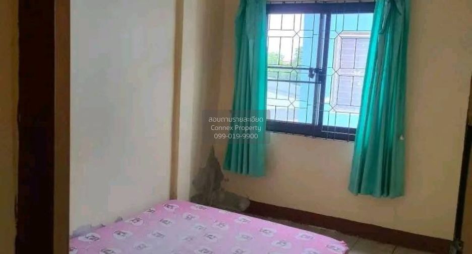 Reihenhaus zum Kauf mit 3 Zimmer in Sam Phran, Nakhon Pathom