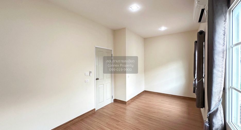 For sale 3 bedrooms townhouse in Bueng Kum, Bangkok