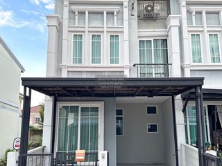 For sale 3 bedrooms townhouse in Bueng Kum, Bangkok