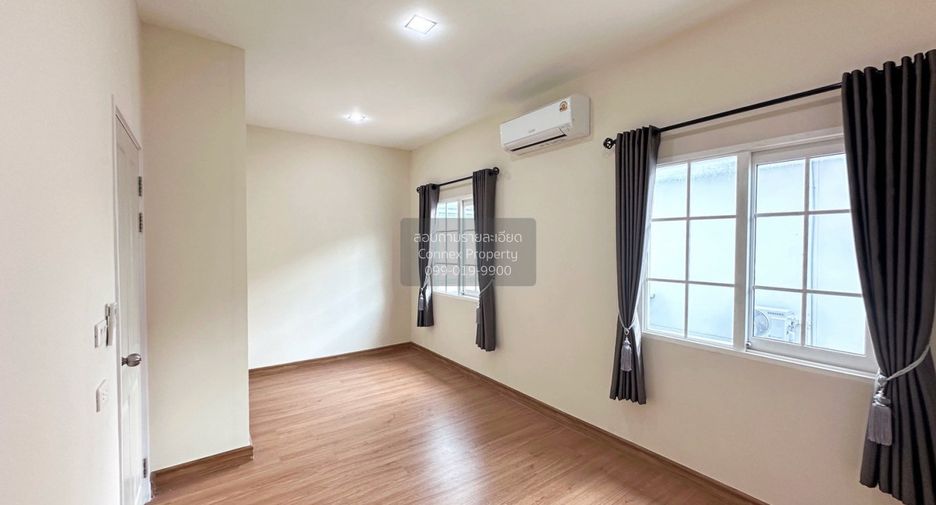 For sale 3 bedrooms townhouse in Bueng Kum, Bangkok