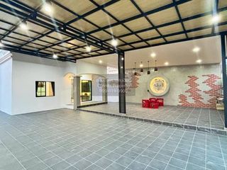 For sale 4 bedrooms house in Khlong Sam Wa, Bangkok