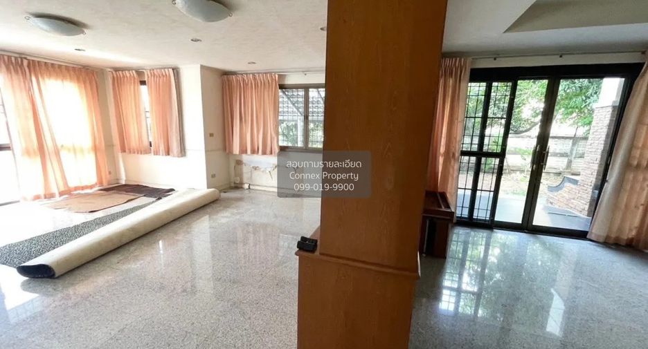 For sale 4 bedrooms house in Khlong Sam Wa, Bangkok