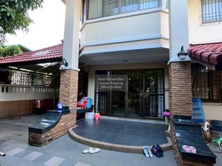 For sale 4 bedrooms house in Khlong Sam Wa, Bangkok