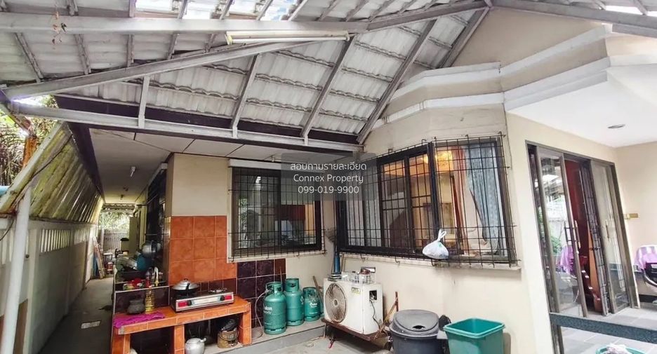 For sale 4 bedrooms house in Khlong Sam Wa, Bangkok