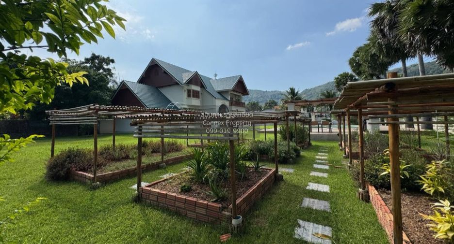 For sale 5 ベッドルーム house in Mueang Phuket, Phuket