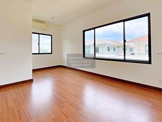 For sale 4 bedrooms house in Sai Mai, Bangkok
