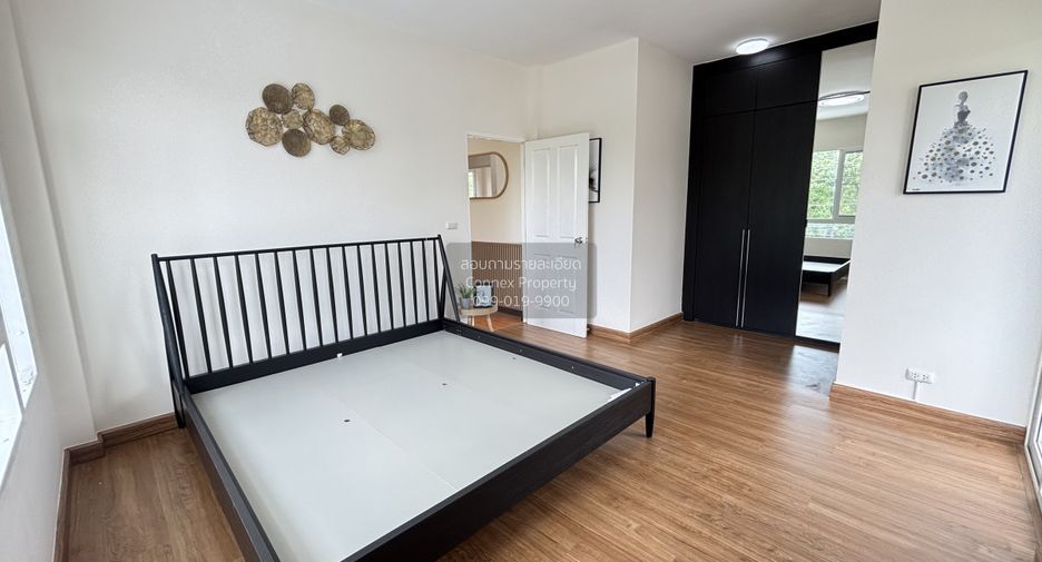 For sale 4 bedrooms house in Bang Khun Thian, Bangkok