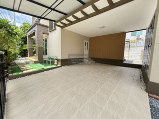 Casa en venta de 4 habitaciones en Bang Khun Thian, Bangkok