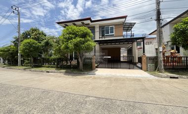 Haus zum Kauf mit 4 Zimmer in Bang Khun Thian, Bangkok
