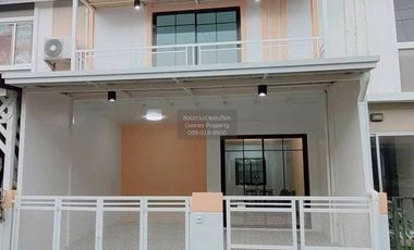 出售 3 卧室 联排别墅 在 Khlong Luang, Pathum Thani