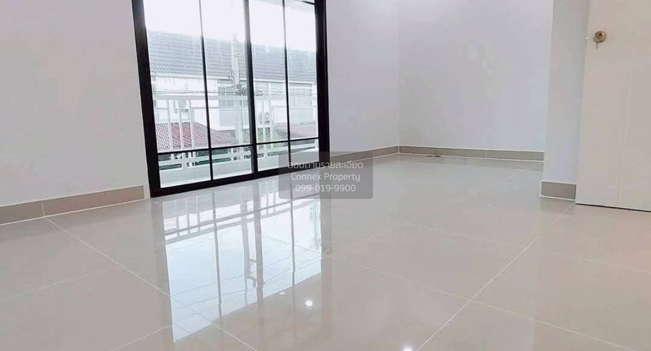 出售 3 卧室 联排别墅 在 Khlong Luang, Pathum Thani