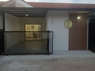 For sale 3 bedrooms townhouse in Thanyaburi, Pathum Thani