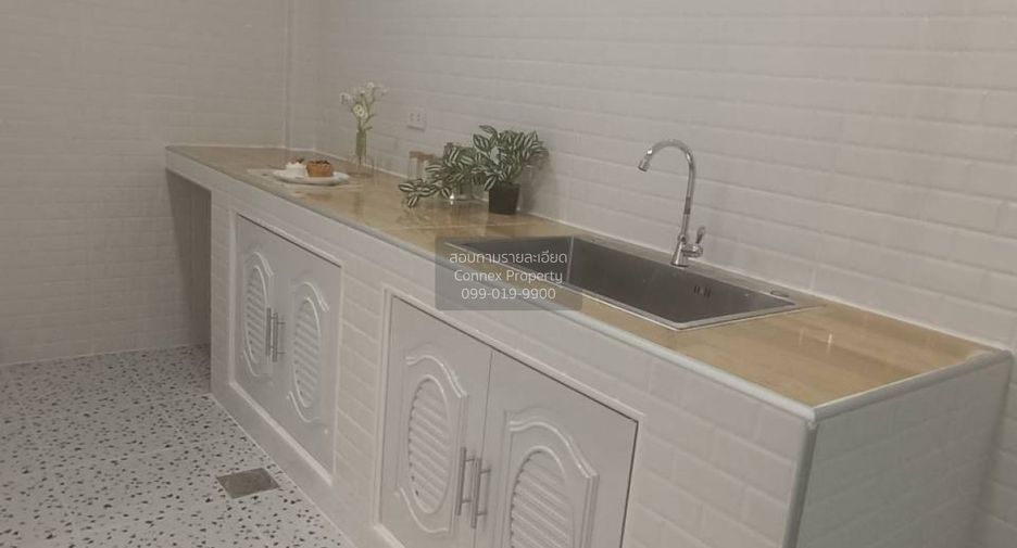 For sale 3 bedrooms townhouse in Thanyaburi, Pathum Thani