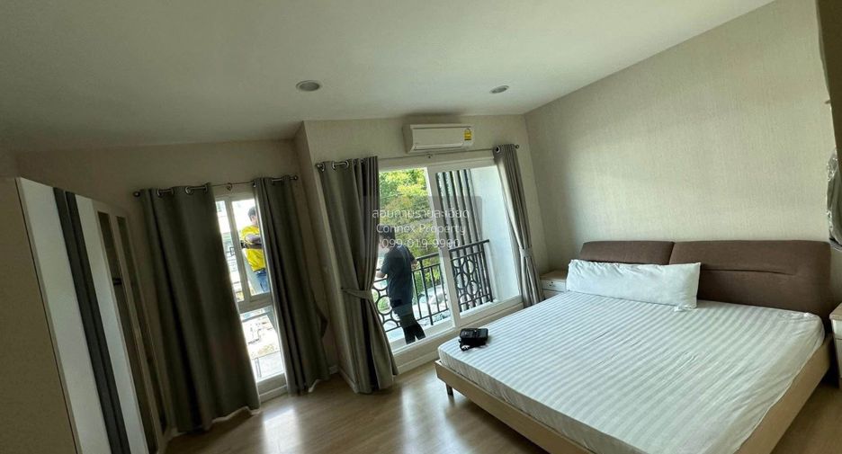 For sale 3 ベッドルーム townhouse in Suan Luang, Bangkok