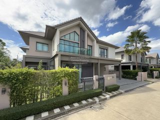 Haus zum Kauf mit 4 Zimmer in Pak Kret, Nonthaburi