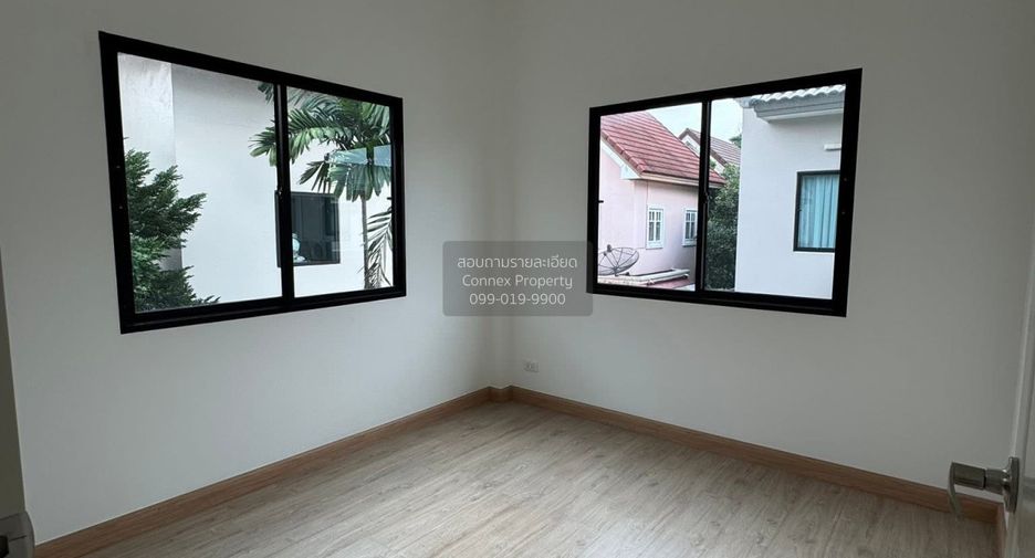For sale 4 bedrooms house in Khlong Sam Wa, Bangkok