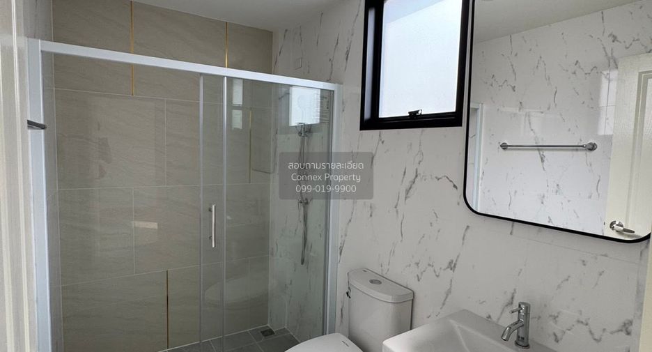 For sale 4 bedrooms house in Khlong Sam Wa, Bangkok