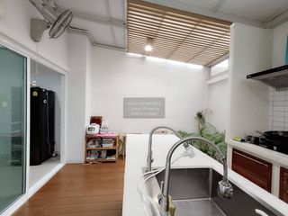 For sale 5 bedrooms townhouse in Prawet, Bangkok