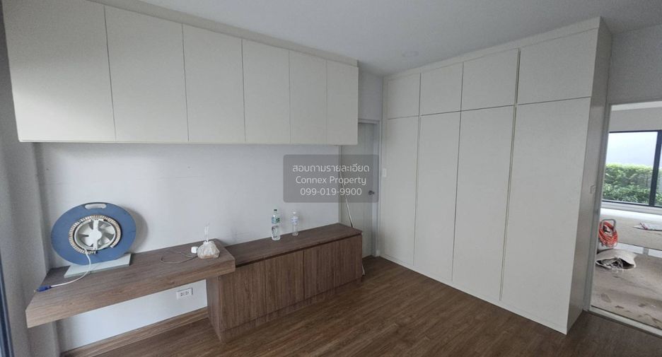 For sale 4 bedrooms house in Bang Khun Thian, Bangkok