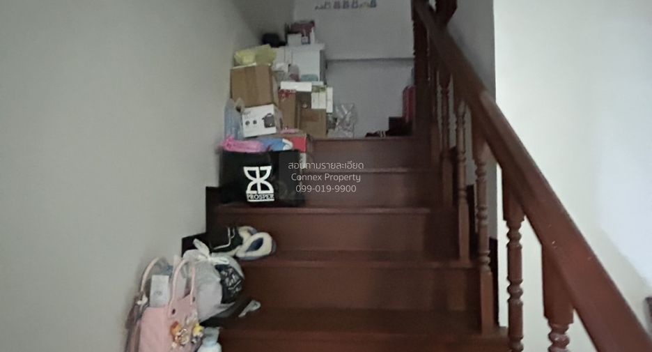 For sale 3 bedrooms townhouse in Mueang Samut Sakhon, Samut Sakhon