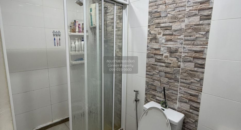 For sale 3 bedrooms townhouse in Bang Khen, Bangkok