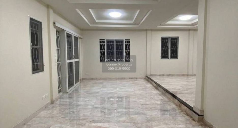 Продажа 3 спальни дом в Bang Bua Thong, Нонтабури