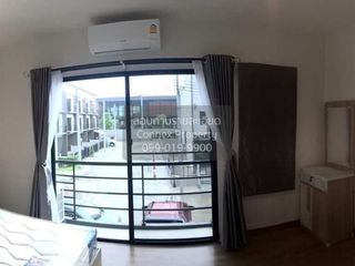 For sale 3 bedrooms townhouse in Prawet, Bangkok