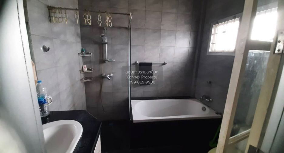 For sale 3 bedrooms house in Mueang Nonthaburi, Nonthaburi