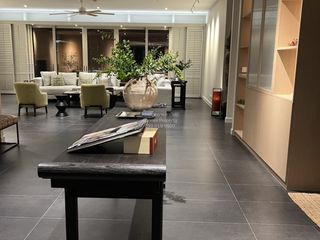 Condo en venta de 4 habitaciones en Pathum Wan, Bangkok
