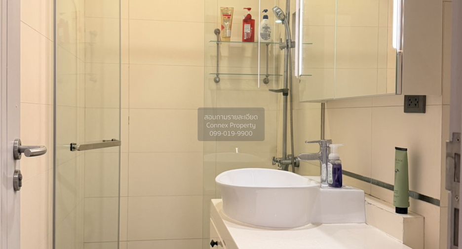 For sale 1 bed condo in Khlong Toei, Bangkok