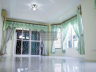 Haus zum Kauf mit 3 Zimmer in Lam Luk Ka, Pathum Thani