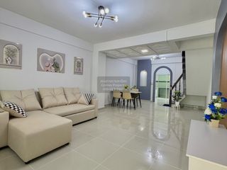 出售 3 卧室 联排别墅 在 Mueang Nonthaburi, Nonthaburi