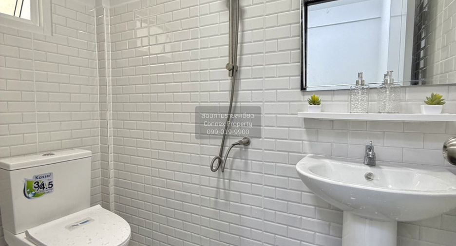 For sale 3 bedrooms townhouse in Mueang Nonthaburi, Nonthaburi