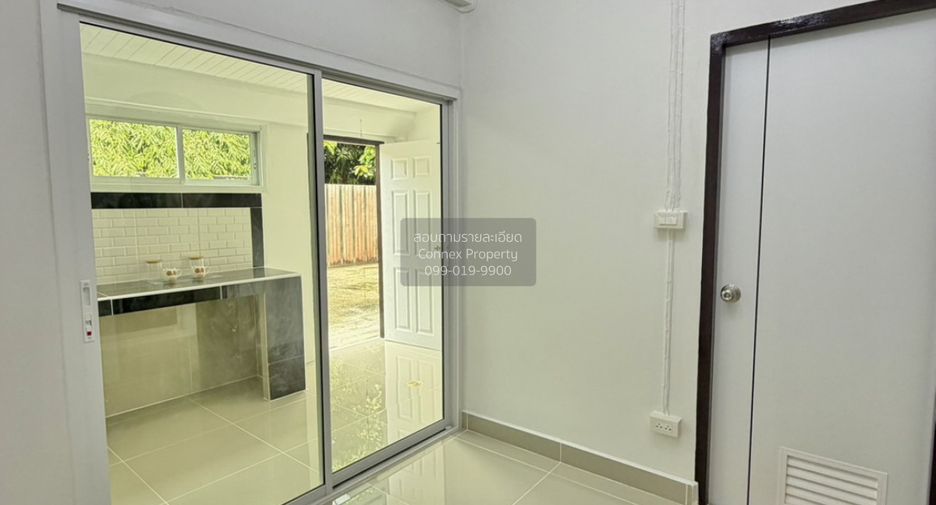 For sale 3 bedrooms townhouse in Mueang Nonthaburi, Nonthaburi