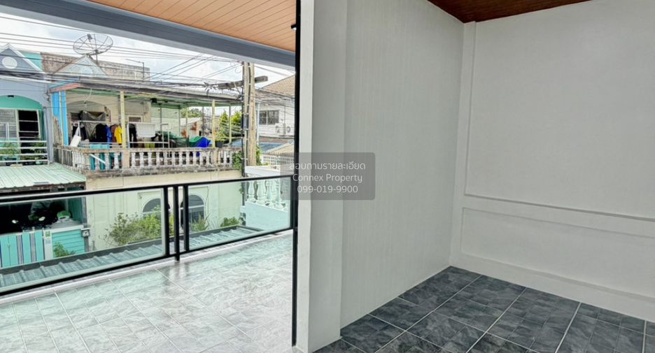 For sale 3 bedrooms townhouse in Mueang Nonthaburi, Nonthaburi