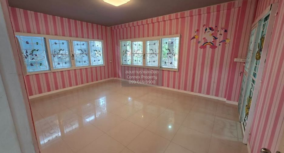 For sale 5 bedrooms house in Bang Khun Thian, Bangkok